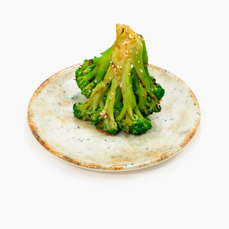 Брокколи на гриле с азиатским соусом