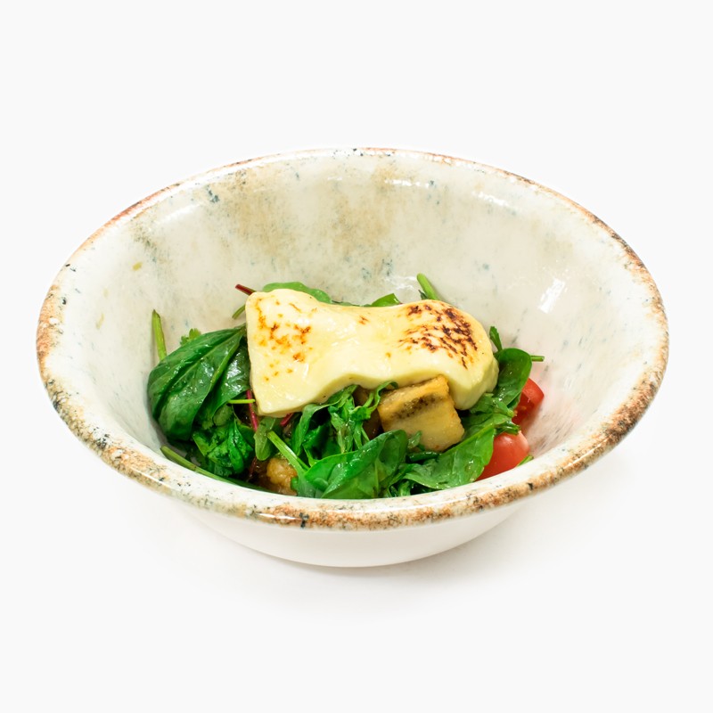 Салат с баклажанами и жареным сыром брынза