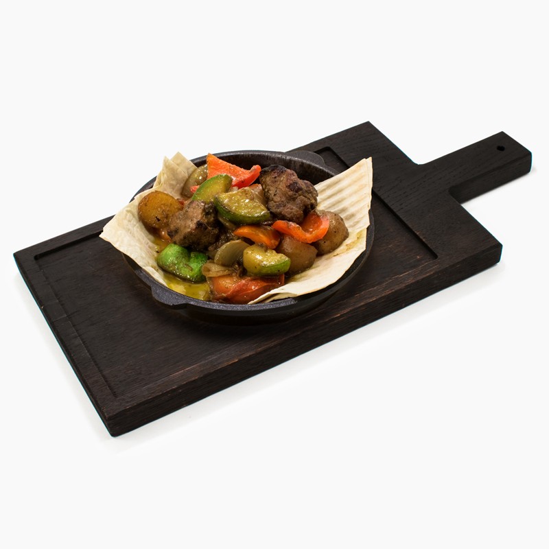 Тушеная свиная шейка с овощами